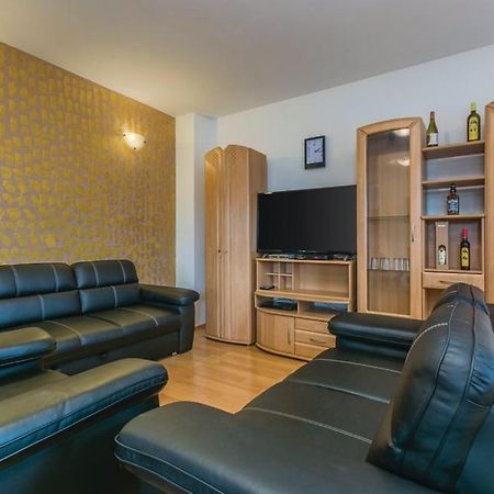 Apartmani Leiva Лабин Экстерьер фото